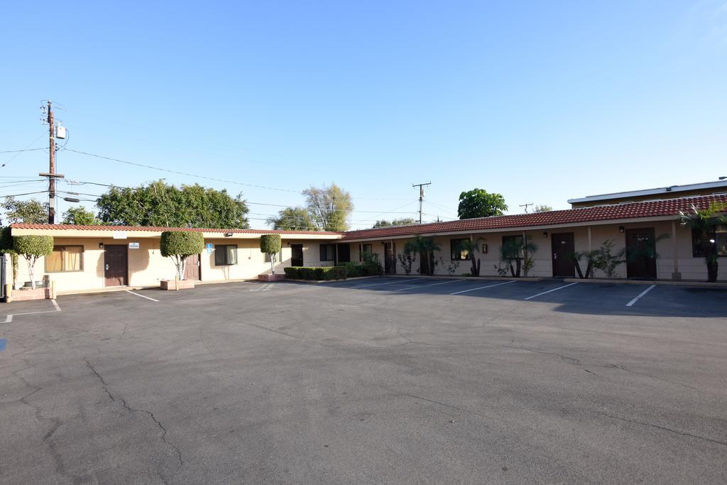 Best Budget Inn Anaheim Buitenkant foto